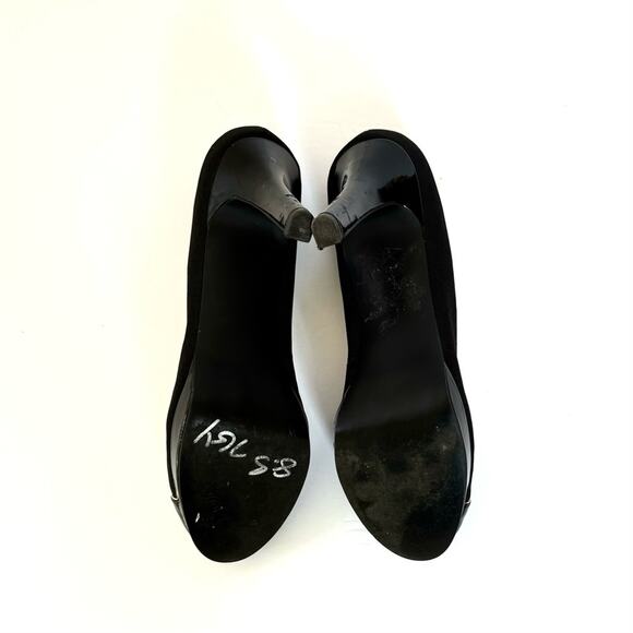 Tahari Laurie Stilettos, Black High Heels, Patent Leather Toe, Fabric, Size 8.5 - Picture 6 of 7